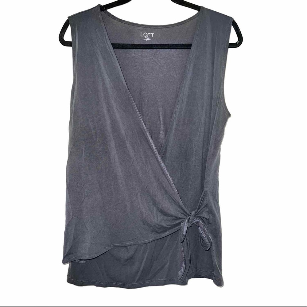 Front tied sleeveless wrap blouse